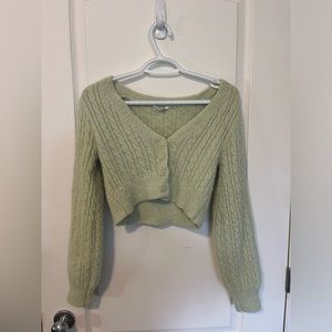 Sweater/cardigan
